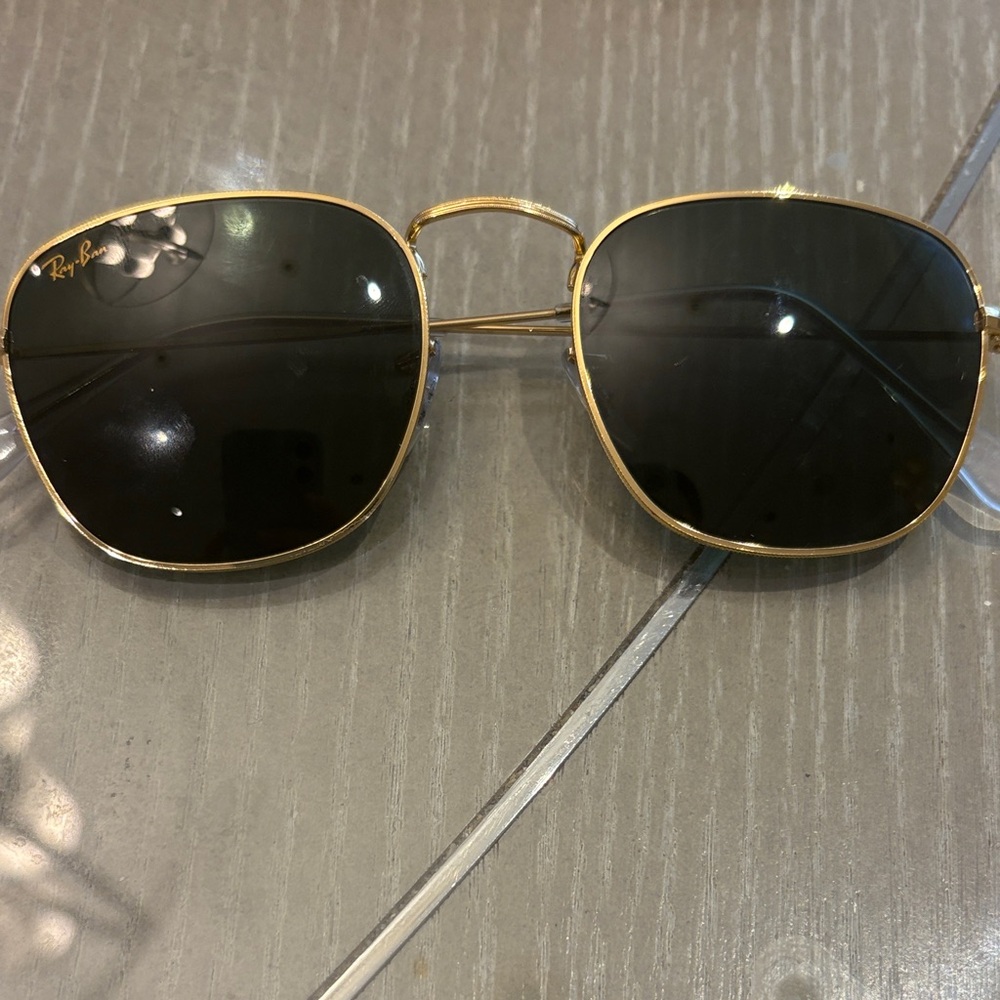 Ray-Ban Gold Frame Black Lens Sunglasses - Picture 2 of 4